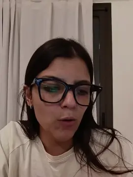 Cam4 Free Live Porn of Lilylovexx