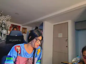 Cam4 Adult Webcams of latin_couple77