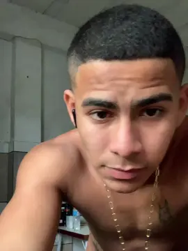 Cam4 Free Porn Cam of MARENTO23CMM