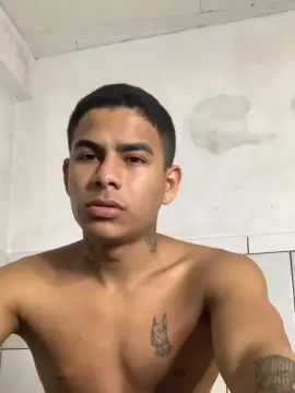 Cam4 Nude Webcam of MARENTO23CMM