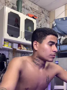 MARENTO23CMM from cam4