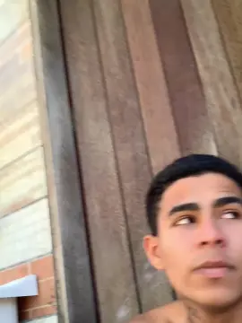 Cam4 Live Porn of MARENTO23CMM