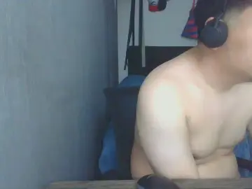 Cam4 Live Sex Cam of peruvianboy2