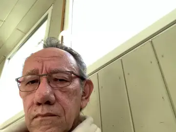 Cam4 Private Sex Chat of Frchdax1964