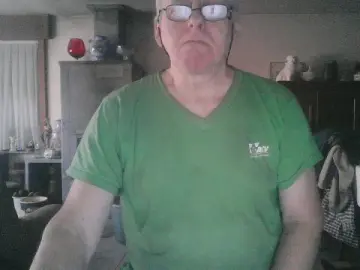 Cam4 Live Sex of bertels