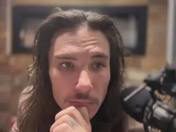 Cam4 Live Sex of WellHello69