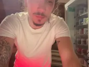 Cam4 Live Porn of WellHello69