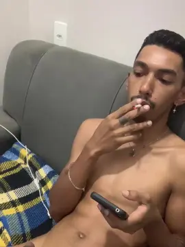 Cam4 Sex Chat of Binhoboss