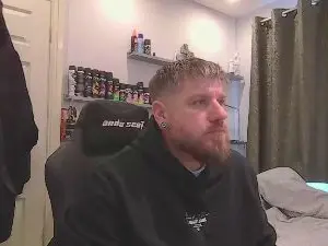 daffyduck_fun from cam4