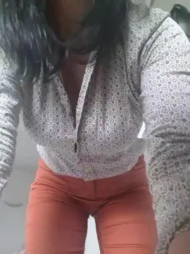 Cam4 Live Porn of luxxe25