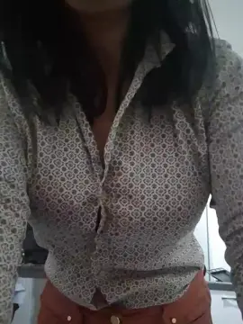 Cam4 Adult Video Chat of luxxe25