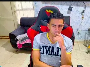 Cam4 Watch Live Sex Cams of Cum_fantasy23