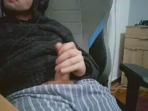 maxxcock29 from cam4