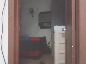 Cam4 Adult Webcam of Comelookatit