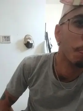 Cam4 Live Sex of Klinger30