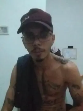 Cam4 Watch Live Sex Cams of Klinger30