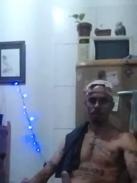 Cam4 Watch Live Sex Cams of Klinger30