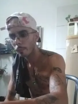 Cam4 Live Sex Cam of Klinger30