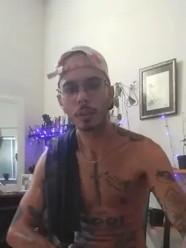 Cam4 Live Sex of Klinger30