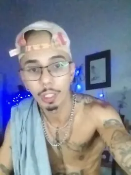 Cam4 Free Porn Cam of Klinger30