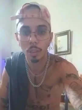 Cam4 Live Sex of Klinger30