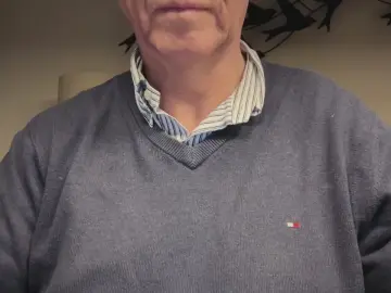 Cam4 Free Live Porn of Bernie2620