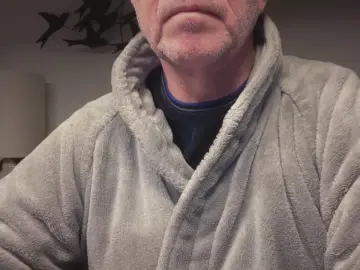 Cam4 Live Sex Cam of Bernie2620