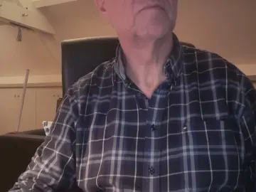 Cam4 Sex Chat of Bernie2620