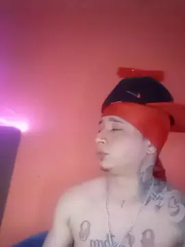 Cam4 Nude Webcam of Frannk96_357