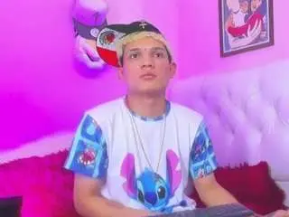 Camsoda Live Sex Cam of stronger-boy