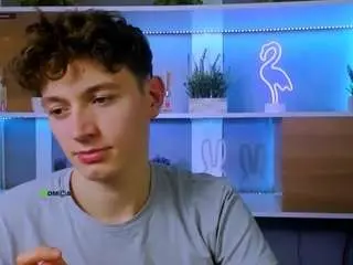 leo-valor from camsoda