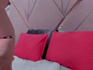 Camsoda Nude Webcam of naommysexy