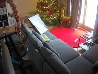 Camsoda Adult Webcam of voyeurcam-julmodels-living-4