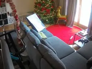 Camsoda Free Porn Cam of voyeurcam-julmodels-living-4