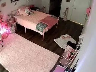 Camsoda Private Sex Chat of voyeurcam-lolavalentine23