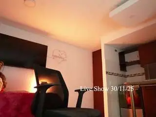 Camsoda Adult Webcam of girl-hotbicth