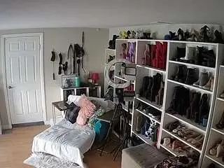 Camsoda Adult Video Chat of voyeurcam-missoliviablack-03