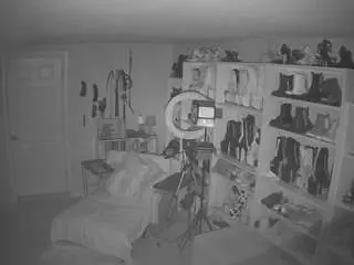 Camsoda Adult Webcams of voyeurcam-missoliviablack-03