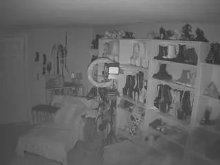 Camsoda Free Porn Cam of voyeurcam-missoliviablack-03