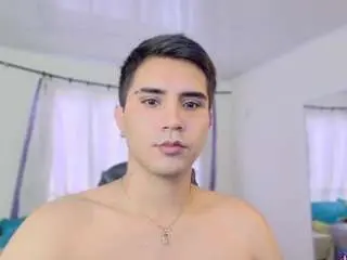 Camsoda Live Sex of chrismaddox