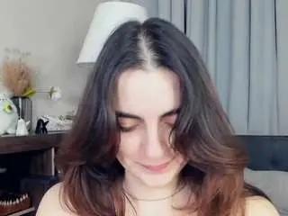 lynnadollins from camsoda