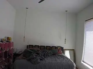Camsoda Private Sex Chat of voyeurcam-lacemelacey-01
