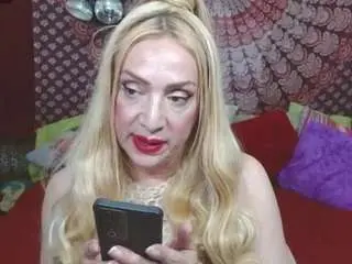 Camsoda Sex Cam of elena-evans