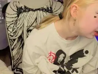 Camsoda Live Sex Cam of cateatlee