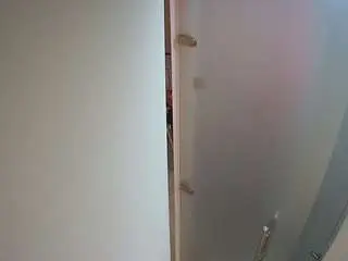 Camsoda Nude Webcam of voyeurcam-casa-salsa-shower-1