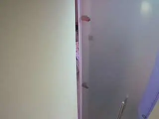 Camsoda Free Live Porn of voyeurcam-casa-salsa-shower-1