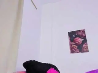 Camsoda Adult Video Chat of mia-purplee