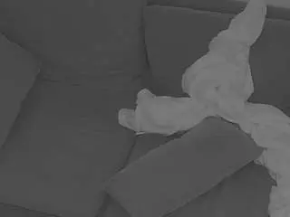 voyeurcam-julmodels-living-7 from camsoda