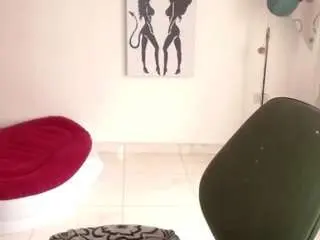 Camsoda Free Live Porn of vivian-milf-paint