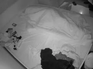 Camsoda Adult Webcam of voyeurcam-julmodels-greybed-1